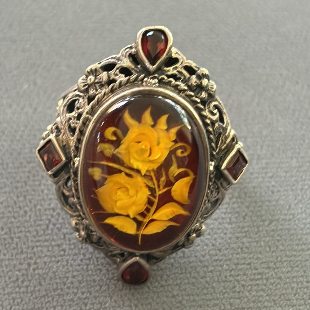 Carved Rose in Amber Sterling Silver Ring - Picture 8 of 8